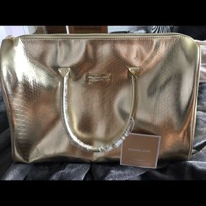 ⭐️ New Michael Kors gold weekender bag